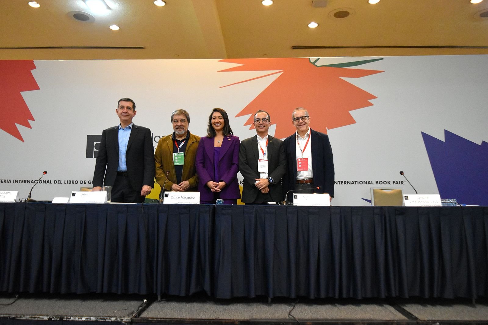 En la FIL especialistas urgen a la construcción de un nuevo modelo de cooperación educativa entre México y Estados Unidos